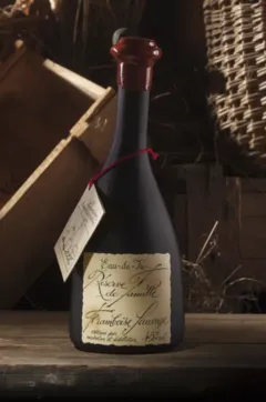 photo du vin Eau de Vie Framboise Sauvage Reserve de Famille Lehmann