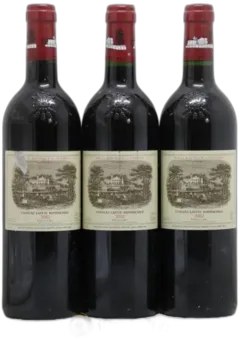 vue du vin Château Lafite Rothschild 1er Grand Cru Classé 2002
