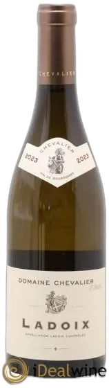 vue du vin Ladoix Domaine Chevalier Père et Fils 2023