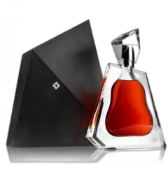 photo Hennessy Richard by Daniel Libeskind Cognac