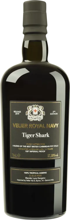 photos du vin Vélier Molasses Rhum "Vélier Royal Navy Tigershark" Brun Giftbox