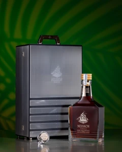 photo Neisson Rhum Vieux Agricole de Martinique “Armada Drop by Drop“ Brun 45 4° Giftbox
