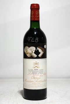 photo Mouton Rothschild 1986 Niveau Très Légèrement Bas