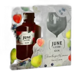 photos du vin June by g’Vine Liqueur de à la Pêche de Vigne 1 Verre Piscine