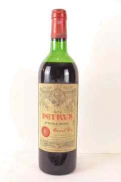 photo 1974 Pomerol Petrus Capsule Corrodée) Rouge Bordeaux