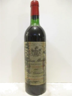 photo 1980 Saint-Estèphe Château Montrose Grand Cru Classé Étiquette Tâchée) Rouge Bordeaux