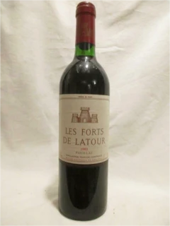 photo 1983 Pauillac les Forts de Latour Second de Château Latour) Rouge Bordeaux