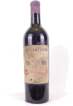 photo 1934 Pomerol Château Pétrus Mise en au Château Rouge Bordeaux