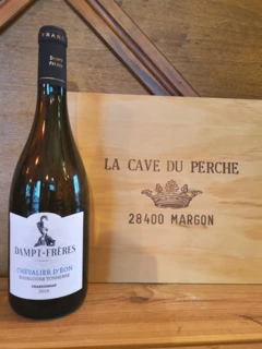 photo Bourgogne Blanc Tonnerre Chevalier d’Eon Vignoble Dampt