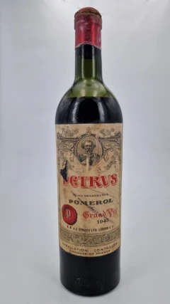 photo Petrus 1945 Pomerol