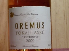 photo Hongrie Oremus de Vega Sicilia Tokaji Aszu 5 Puttonyos Furmint Chopine 2000