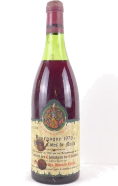 photo 1976 Hautes Côtes de Nuits Cave des Hautes-Côtes Tastevinage Étiquette Tâchée) Rouge Bourgogne