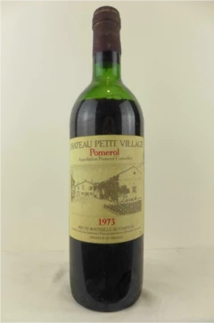 photo 1973 Pomerol Château Petit-Village Rouge Bordeaux