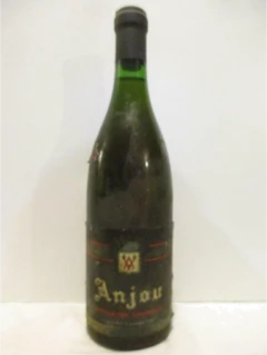 photo Années 70 Anjou Vin de Négoce Non Millésimé Années 1970 à 1980 Blanc Loire Anjou