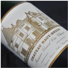 photo Château Haut Brion 1970 Magnum 7cm ea