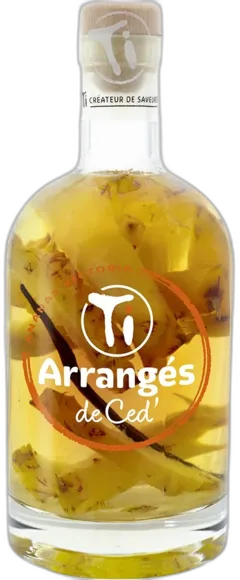 photo Punch au Rhum Arranges de Ced' Ananas Victoria