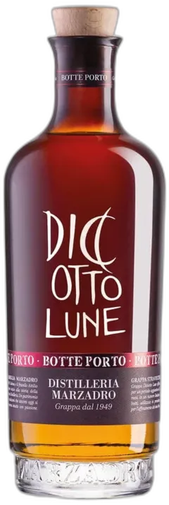 aperçu du vin Grappa Stravecchia le Diciotto Lune Riserva Botte Porto Marzadro