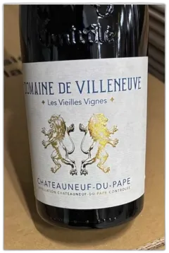 vue du vin Domaine de Villeneuve Chateauneuf du Pape les Vieilles Vignes